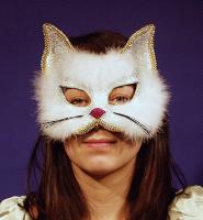 mask_White_cat.jpg
